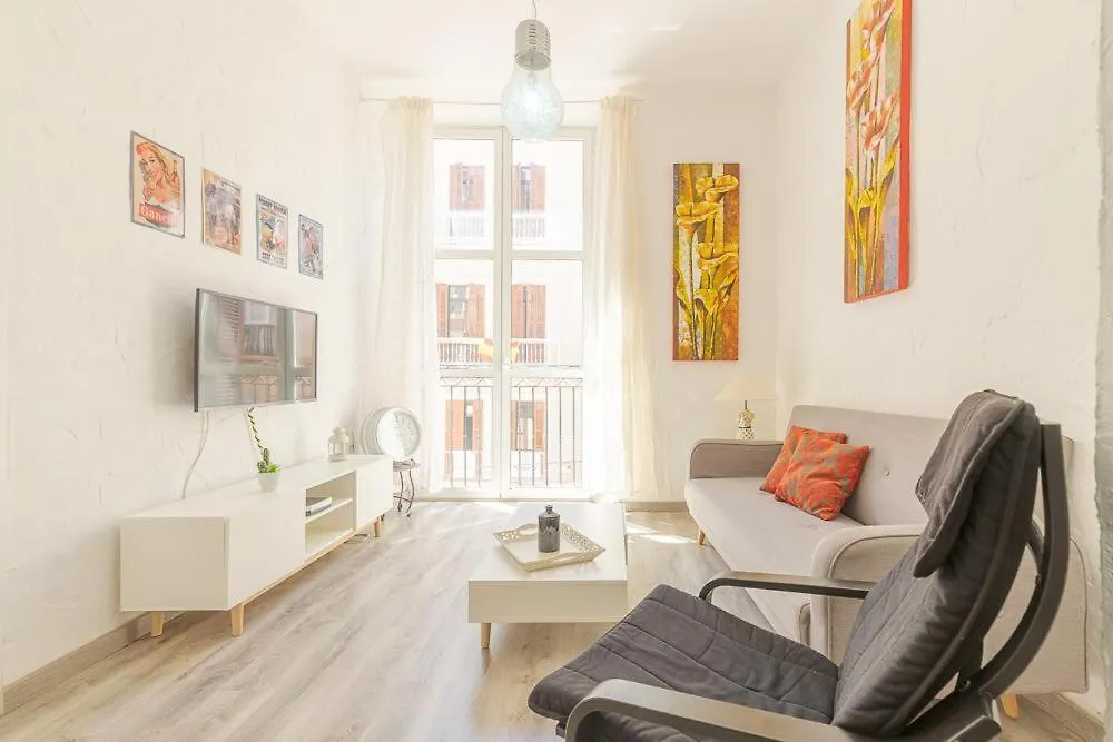 Beautiful Flat With Balcony And Wifi In Malaga Center contacts